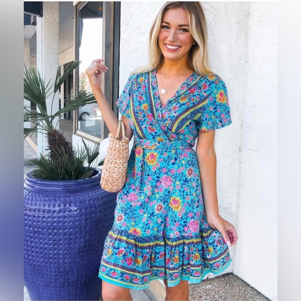 Zesica Floral Wrap Dress with Belt Size M